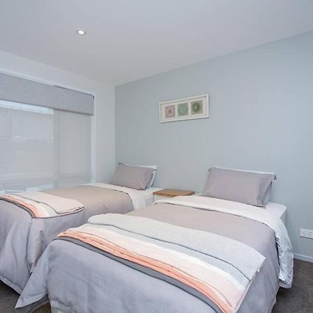 Home From Home City Apartment Christchurch Exterior photo
